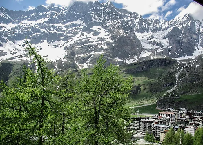 Near Lift Апартаменти *