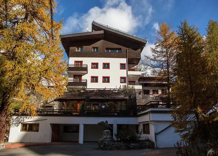 Near Lift Апартаменти Брей-Червінія