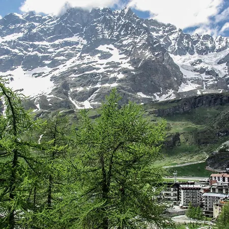 Apartment Belvilla By Oyo Just 30m From The Lifts Breuil-Cervinia